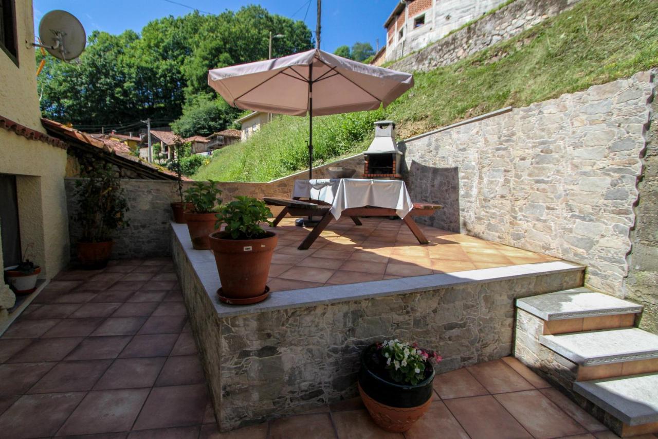 Apartamentos 'Los Balcones De Nieda 2' Onís Exteriör bild